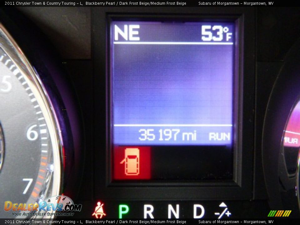 2011 Chrysler Town & Country Touring - L Blackberry Pearl / Dark Frost Beige/Medium Frost Beige Photo #22