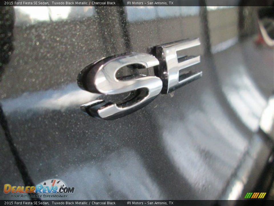 2015 Ford Fiesta SE Sedan Tuxedo Black Metallic / Charcoal Black Photo #7