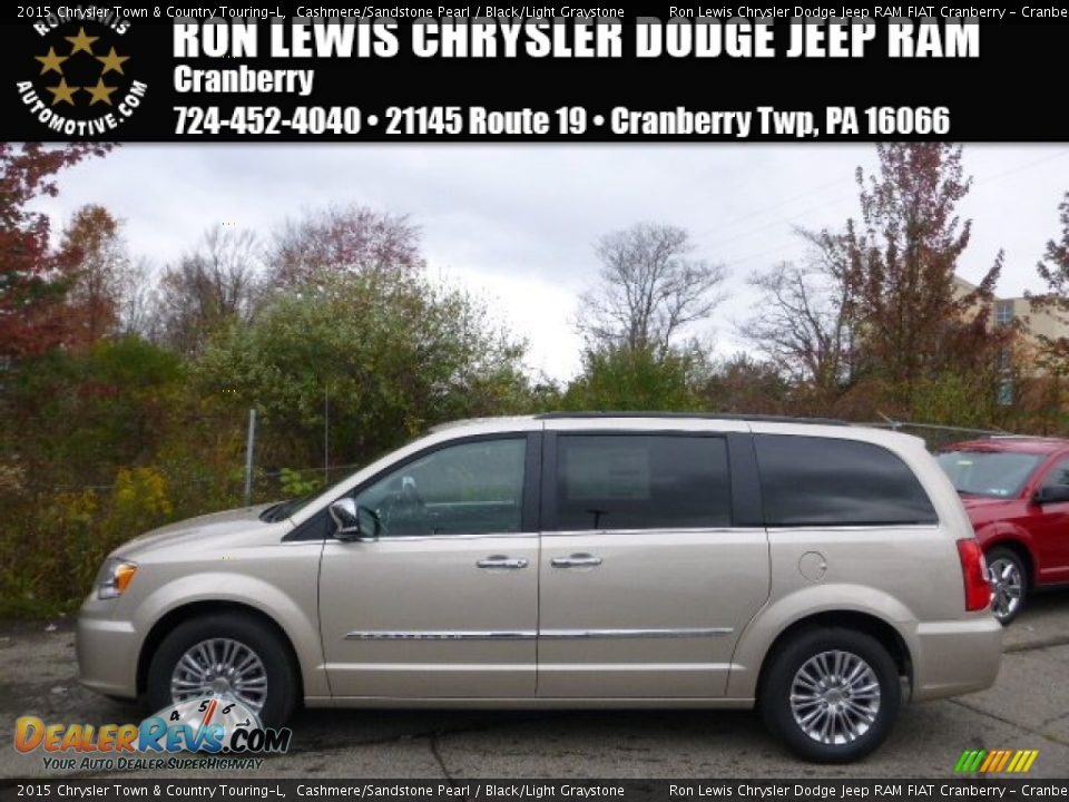 2015 Chrysler Town & Country Touring-L Cashmere/Sandstone Pearl / Black/Light Graystone Photo #1