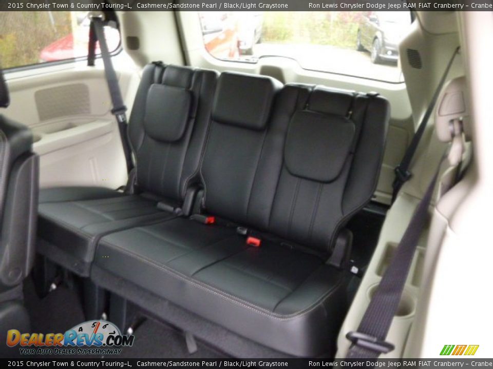 2015 Chrysler Town & Country Touring-L Cashmere/Sandstone Pearl / Black/Light Graystone Photo #13