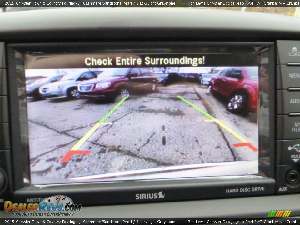 2015 Chrysler Town & Country Touring-L Cashmere/Sandstone Pearl / Black/Light Graystone Photo #17