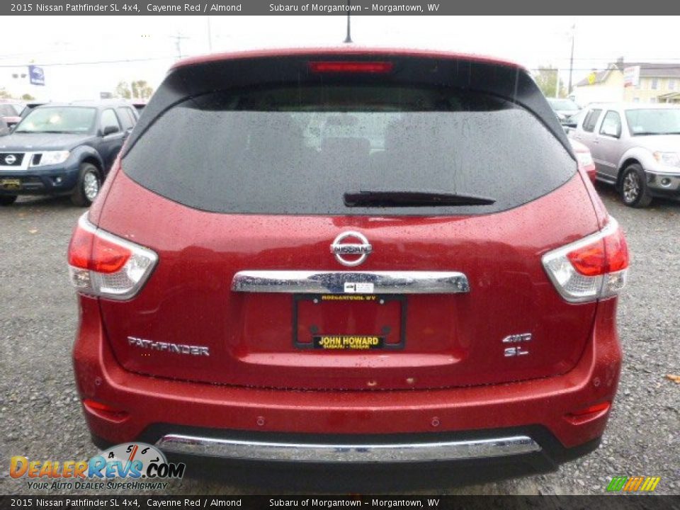 2015 Nissan Pathfinder SL 4x4 Cayenne Red / Almond Photo #4