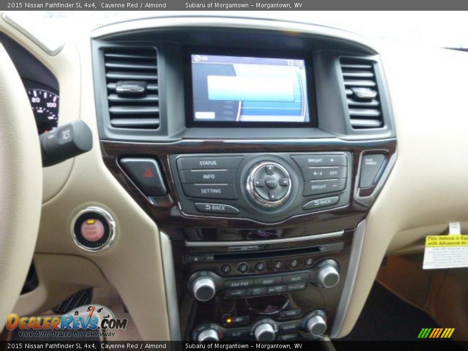 Controls of 2015 Nissan Pathfinder SL 4x4 Photo #16