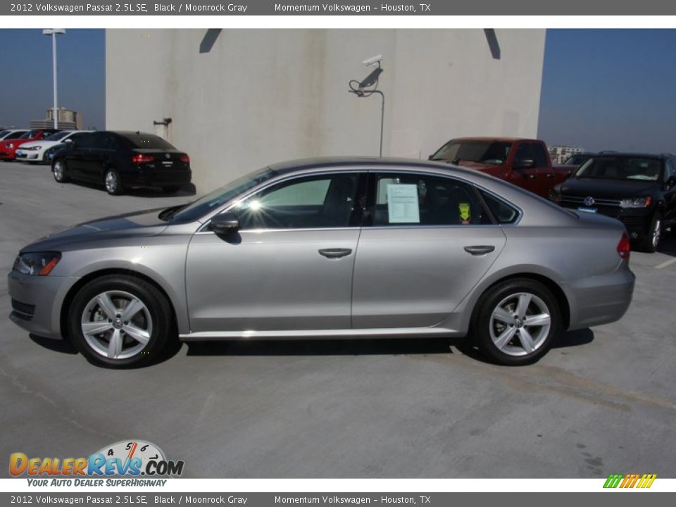 2012 Volkswagen Passat 2.5L SE Black / Moonrock Gray Photo #4