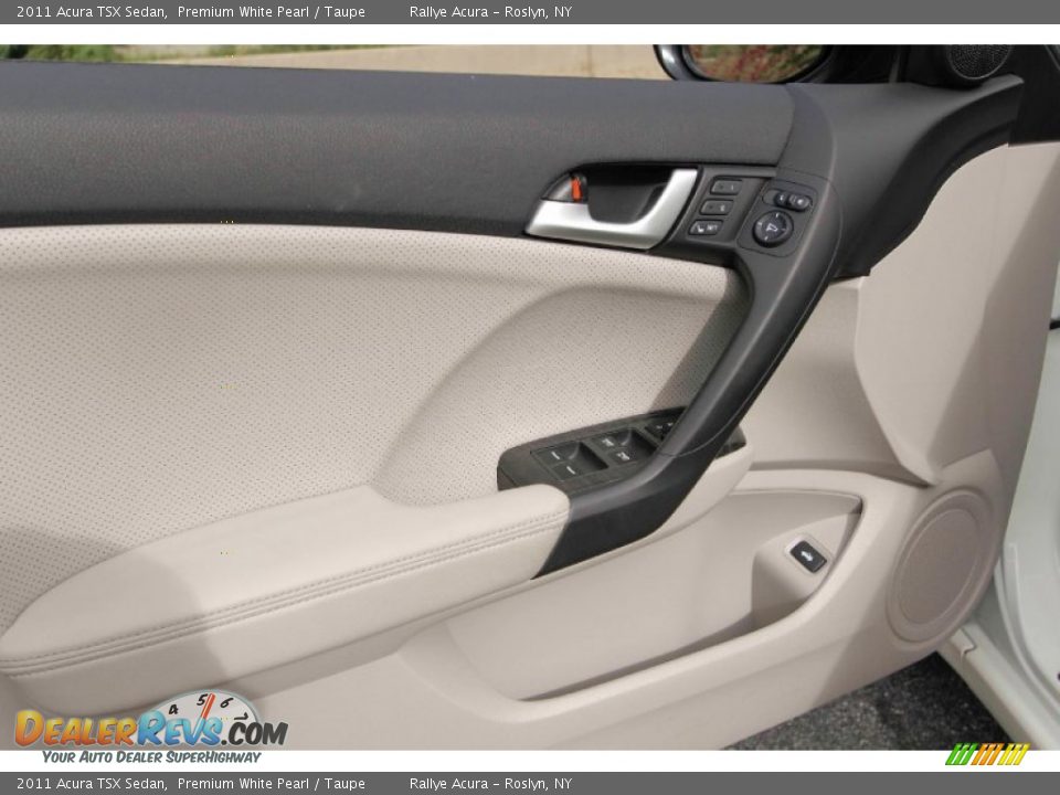 2011 Acura TSX Sedan Premium White Pearl / Taupe Photo #8