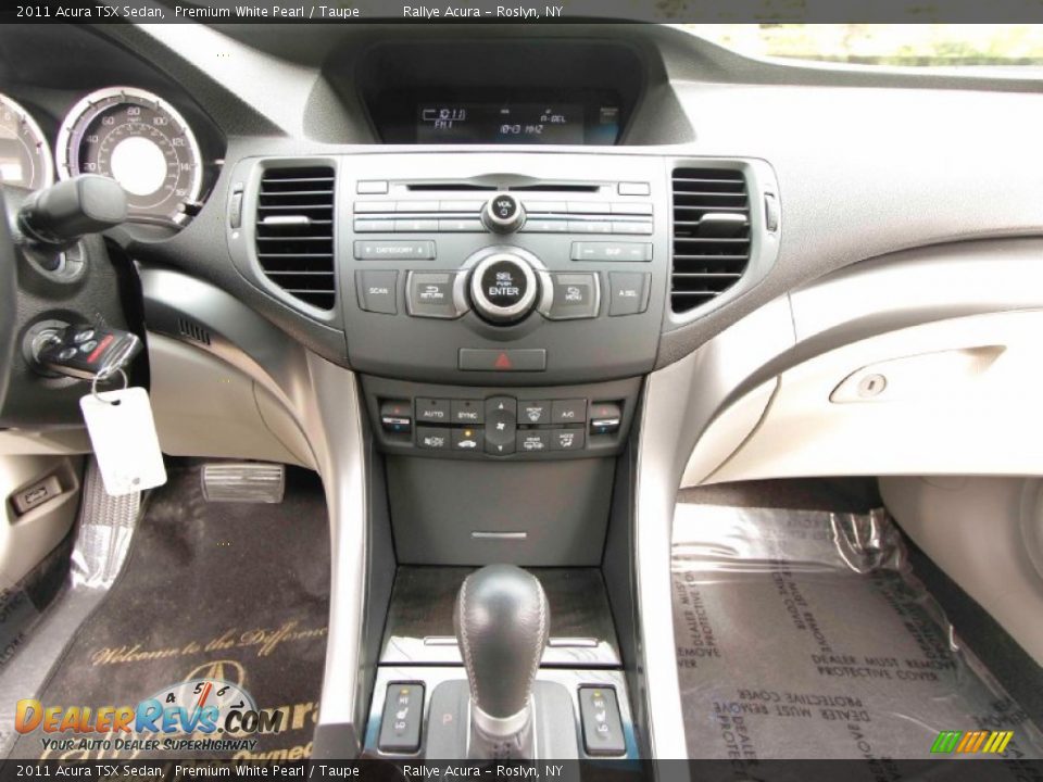 2011 Acura TSX Sedan Premium White Pearl / Taupe Photo #13