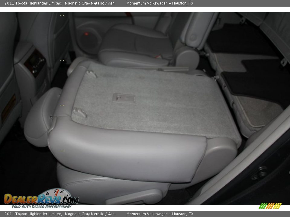 2011 Toyota Highlander Limited Magnetic Gray Metallic / Ash Photo #31