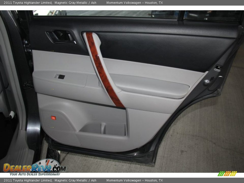 2011 Toyota Highlander Limited Magnetic Gray Metallic / Ash Photo #35