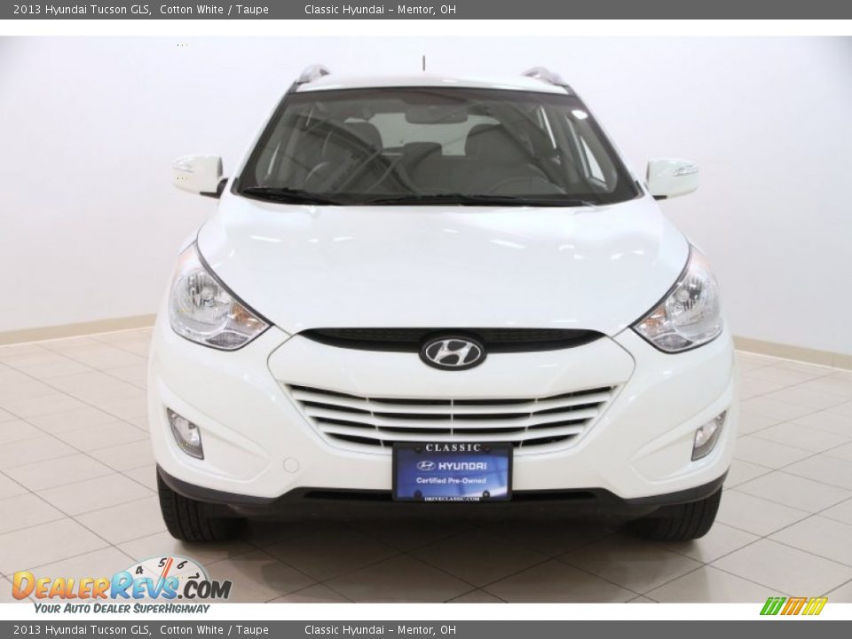2013 Hyundai Tucson GLS Cotton White / Taupe Photo #2