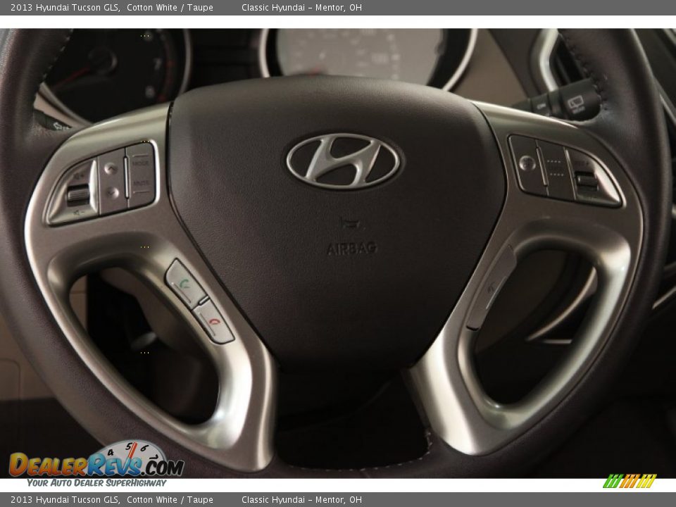 2013 Hyundai Tucson GLS Cotton White / Taupe Photo #6