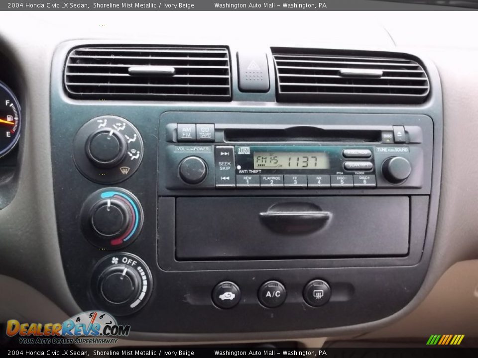 2004 Honda Civic LX Sedan Shoreline Mist Metallic / Ivory Beige Photo #13