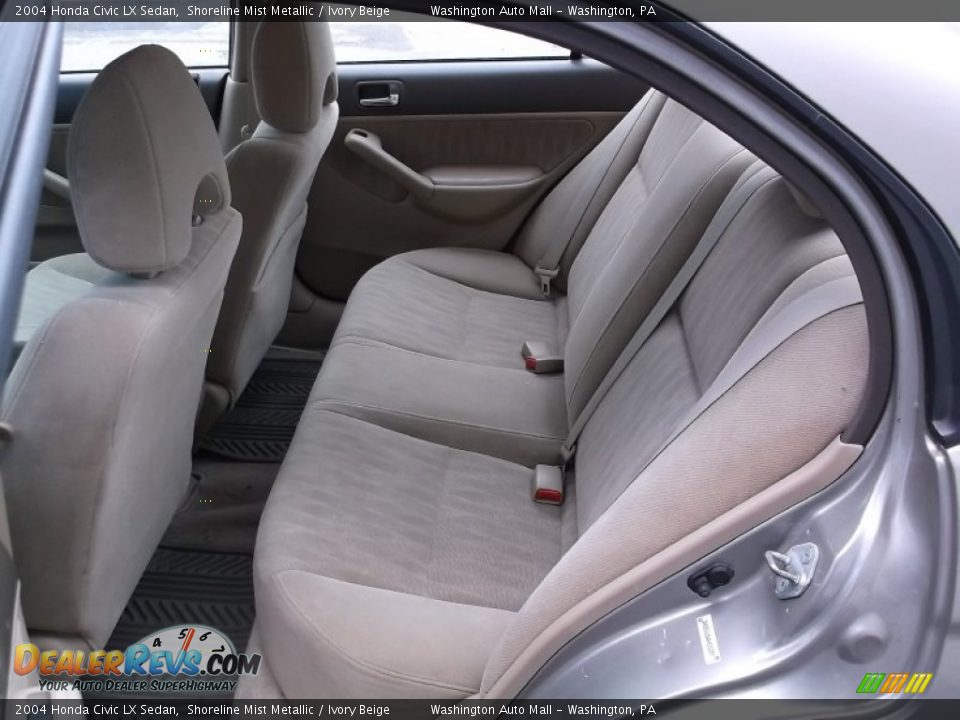 2004 Honda Civic LX Sedan Shoreline Mist Metallic / Ivory Beige Photo #17