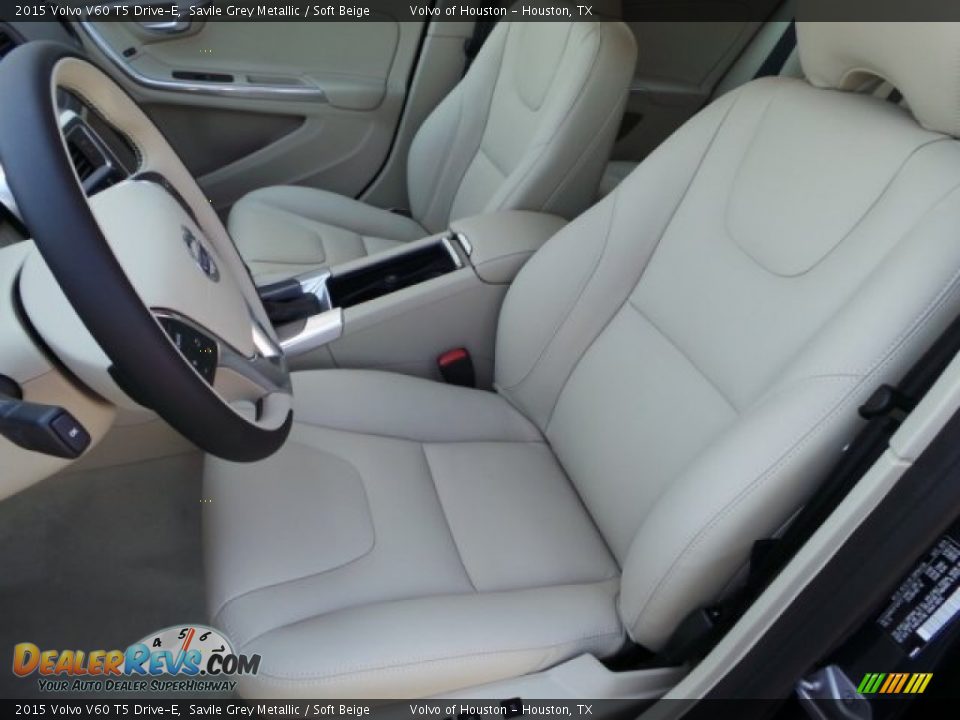 Front Seat of 2015 Volvo V60 T5 Drive-E Photo #11