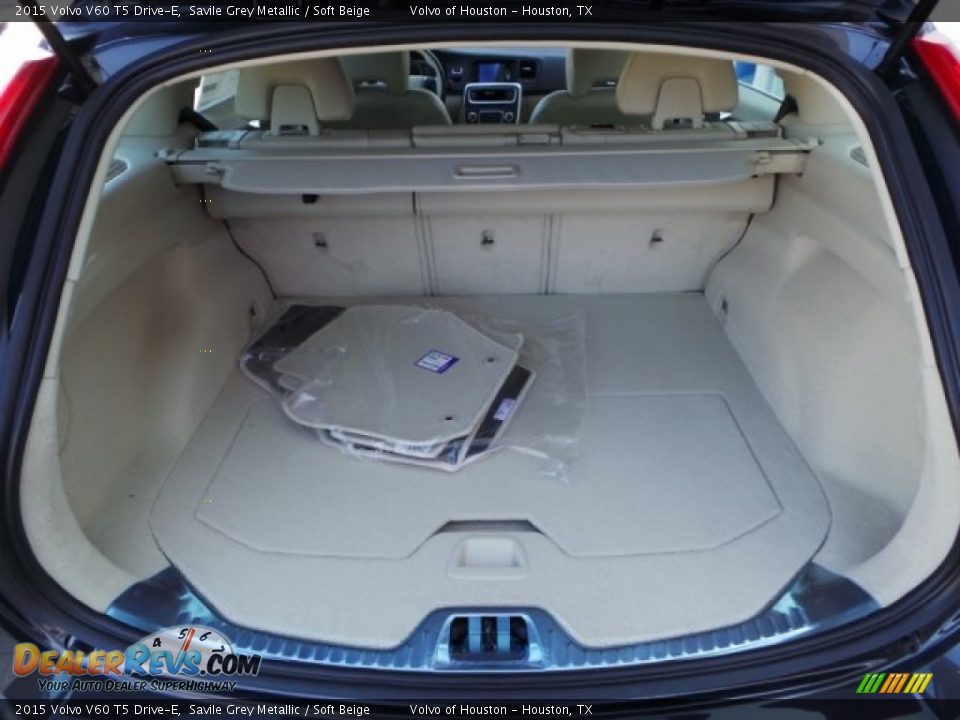 2015 Volvo V60 T5 Drive-E Trunk Photo #28