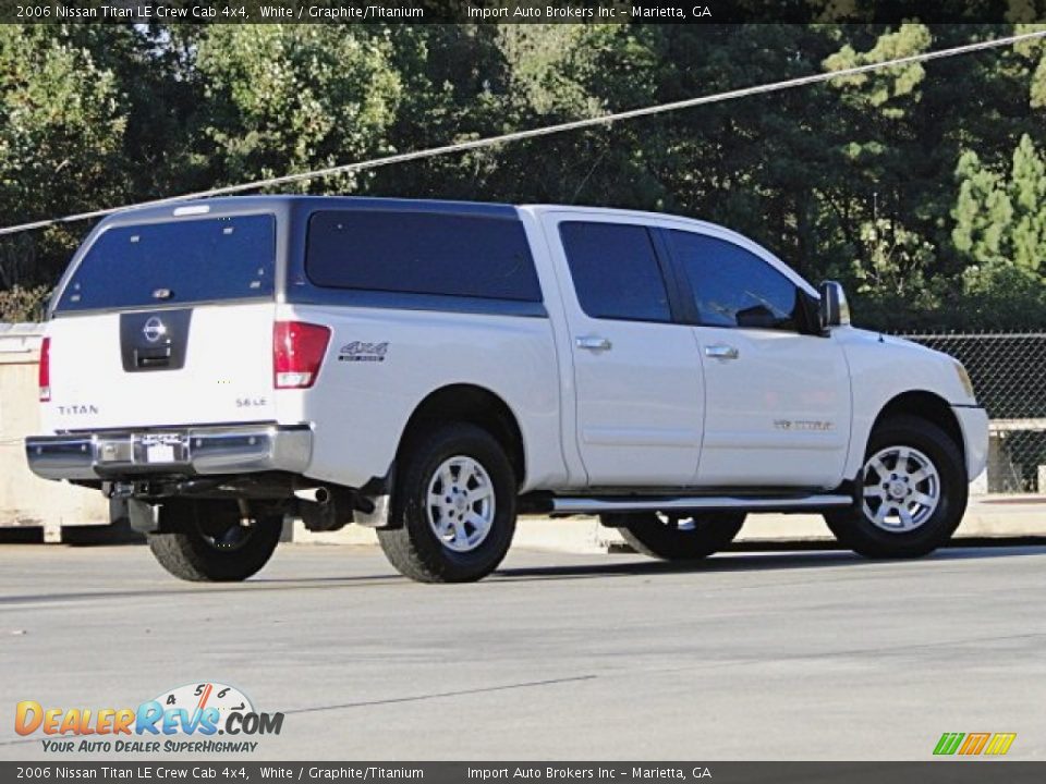 2006 Nissan Titan LE Crew Cab 4x4 White / Graphite/Titanium Photo #2
