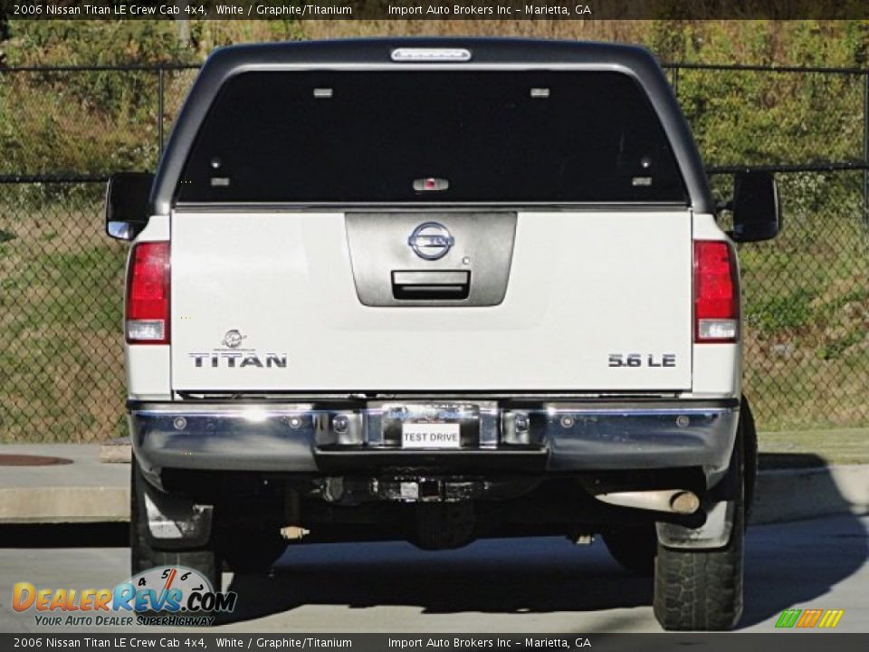 2006 Nissan Titan LE Crew Cab 4x4 White / Graphite/Titanium Photo #7