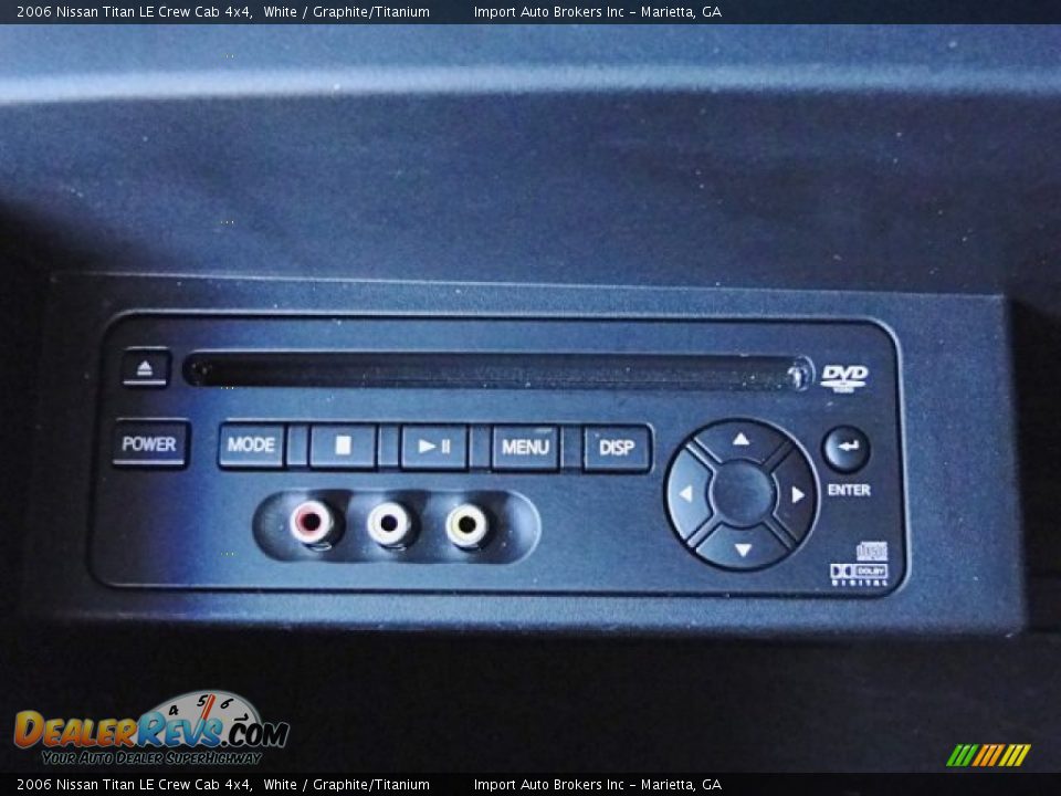2006 Nissan Titan LE Crew Cab 4x4 White / Graphite/Titanium Photo #15