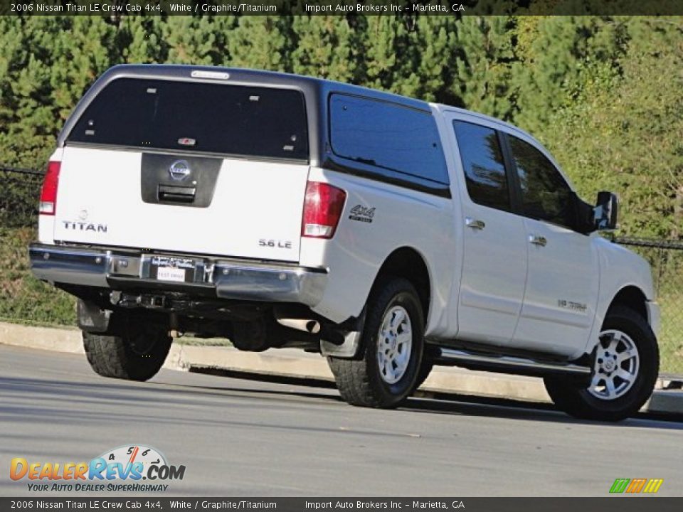 2006 Nissan Titan LE Crew Cab 4x4 White / Graphite/Titanium Photo #33