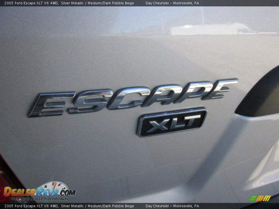 2005 Ford Escape XLT V6 4WD Silver Metallic / Medium/Dark Pebble Beige Photo #7