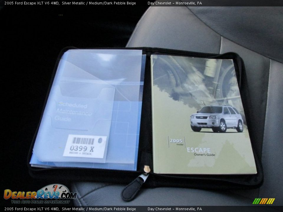 2005 Ford Escape XLT V6 4WD Silver Metallic / Medium/Dark Pebble Beige Photo #36