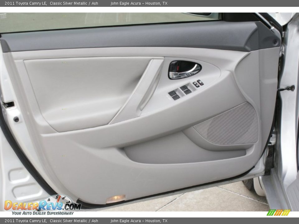 2011 Toyota Camry LE Classic Silver Metallic / Ash Photo #12