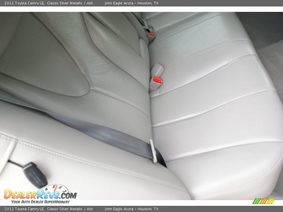 2011 Toyota Camry LE Classic Silver Metallic / Ash Photo #22
