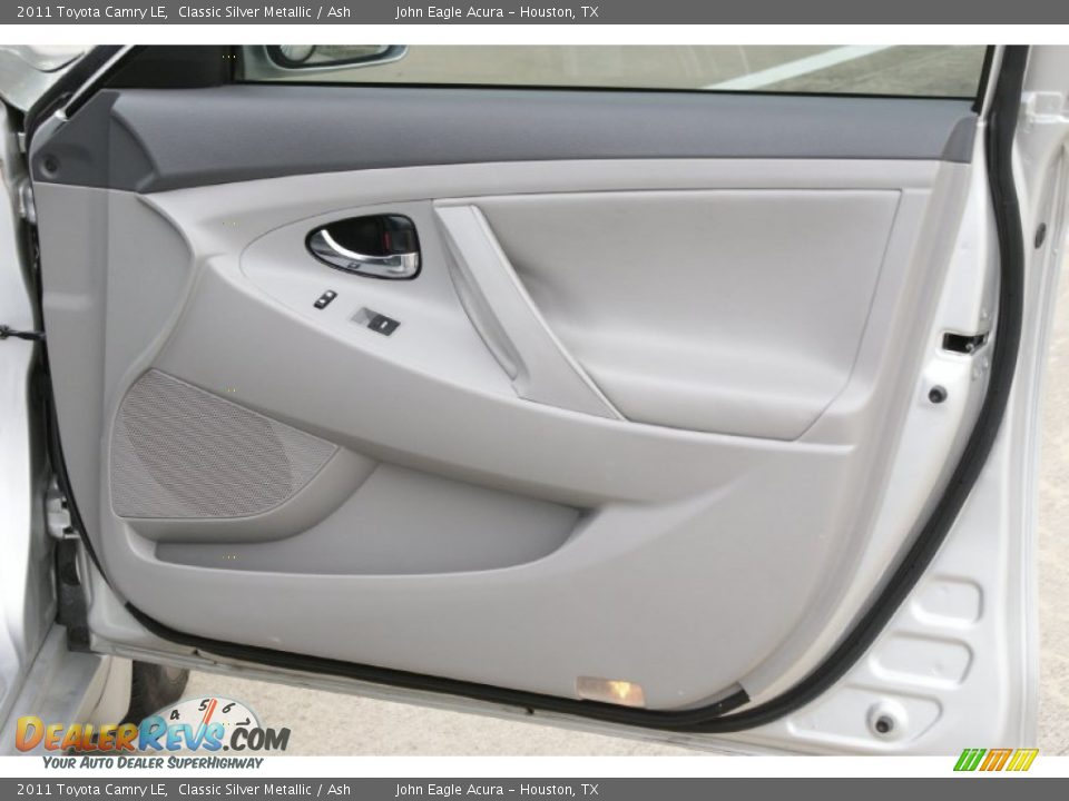 2011 Toyota Camry LE Classic Silver Metallic / Ash Photo #23