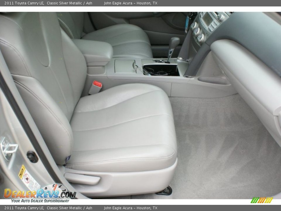 2011 Toyota Camry LE Classic Silver Metallic / Ash Photo #24
