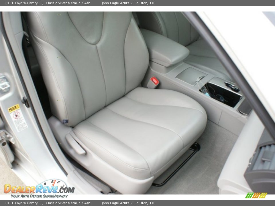 2011 Toyota Camry LE Classic Silver Metallic / Ash Photo #25