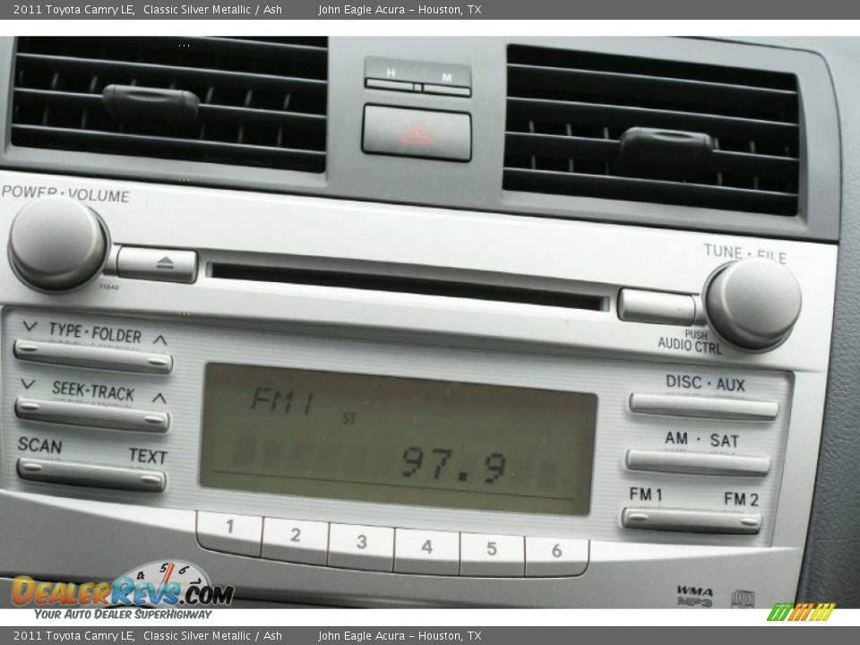 2011 Toyota Camry LE Classic Silver Metallic / Ash Photo #32