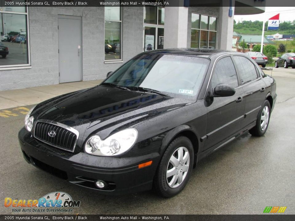 2005 Hyundai Sonata GL Ebony Black / Black Photo #2