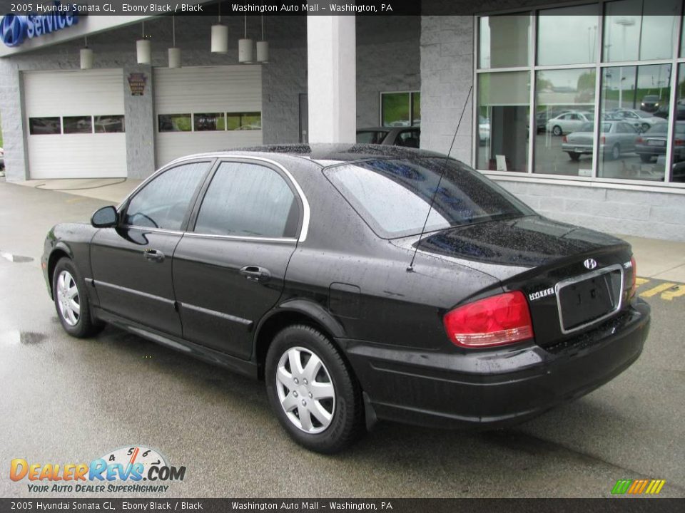 2005 Hyundai Sonata GL Ebony Black / Black Photo #4