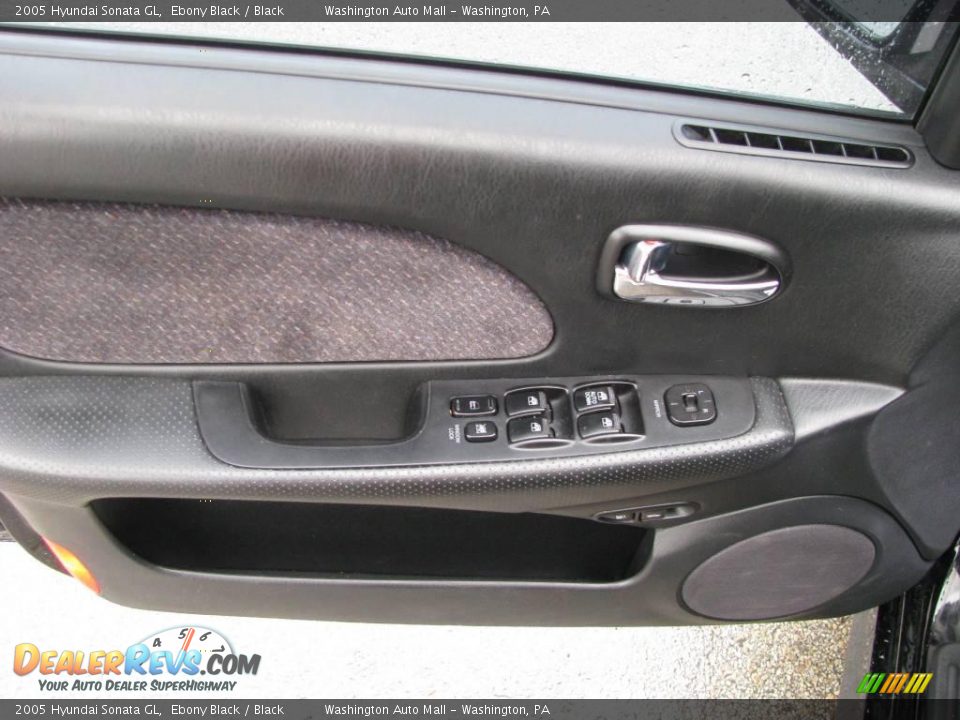 2005 Hyundai Sonata GL Ebony Black / Black Photo #12