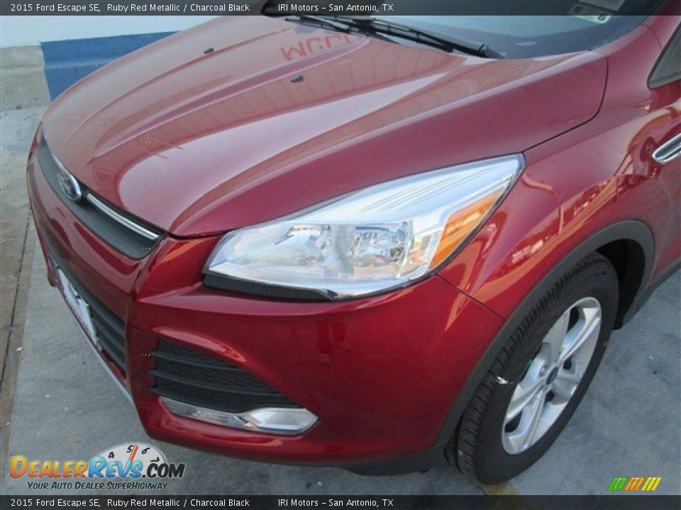 2015 Ford Escape SE Ruby Red Metallic / Charcoal Black Photo #2