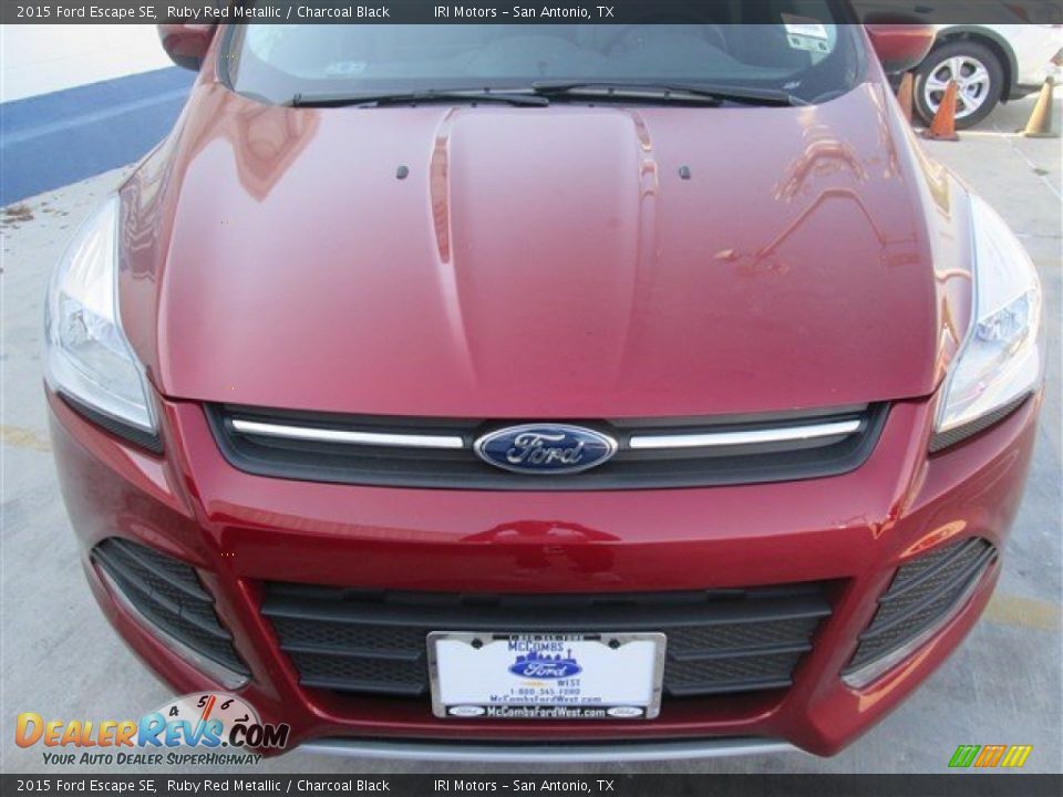 2015 Ford Escape SE Ruby Red Metallic / Charcoal Black Photo #4