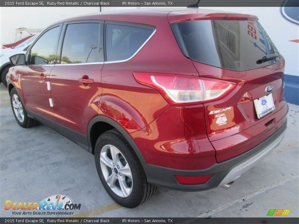 2015 Ford Escape SE Ruby Red Metallic / Charcoal Black Photo #16