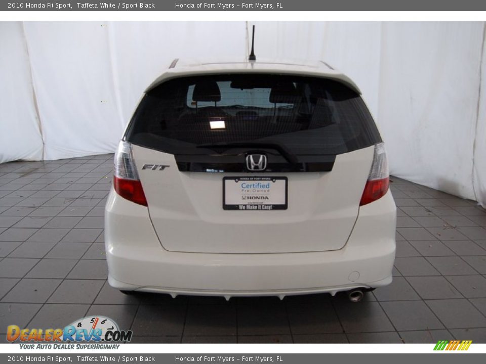 2010 Honda Fit Sport Taffeta White / Sport Black Photo #7