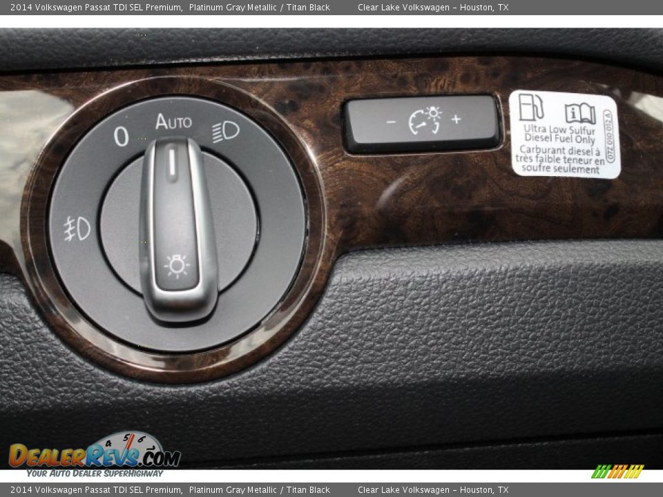 2014 Volkswagen Passat TDI SEL Premium Platinum Gray Metallic / Titan Black Photo #27