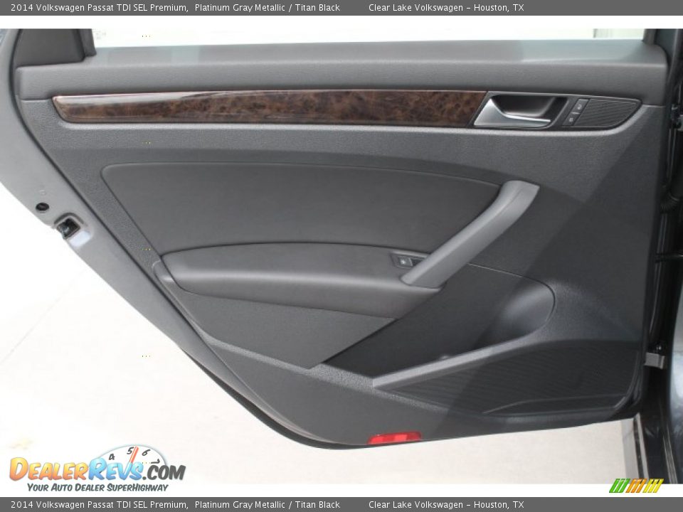 2014 Volkswagen Passat TDI SEL Premium Platinum Gray Metallic / Titan Black Photo #29