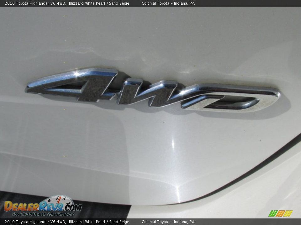 2010 Toyota Highlander V6 4WD Blizzard White Pearl / Sand Beige Photo #7