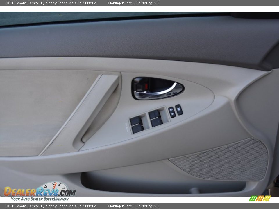 2011 Toyota Camry LE Sandy Beach Metallic / Bisque Photo #8