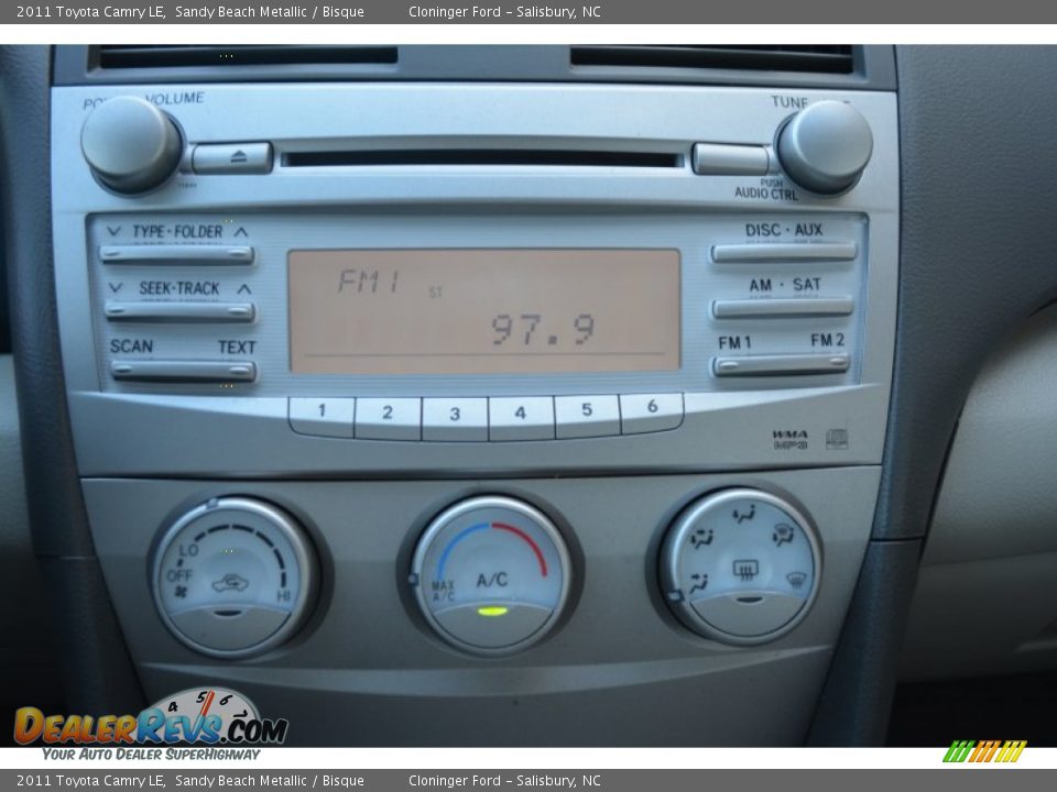2011 Toyota Camry LE Sandy Beach Metallic / Bisque Photo #19