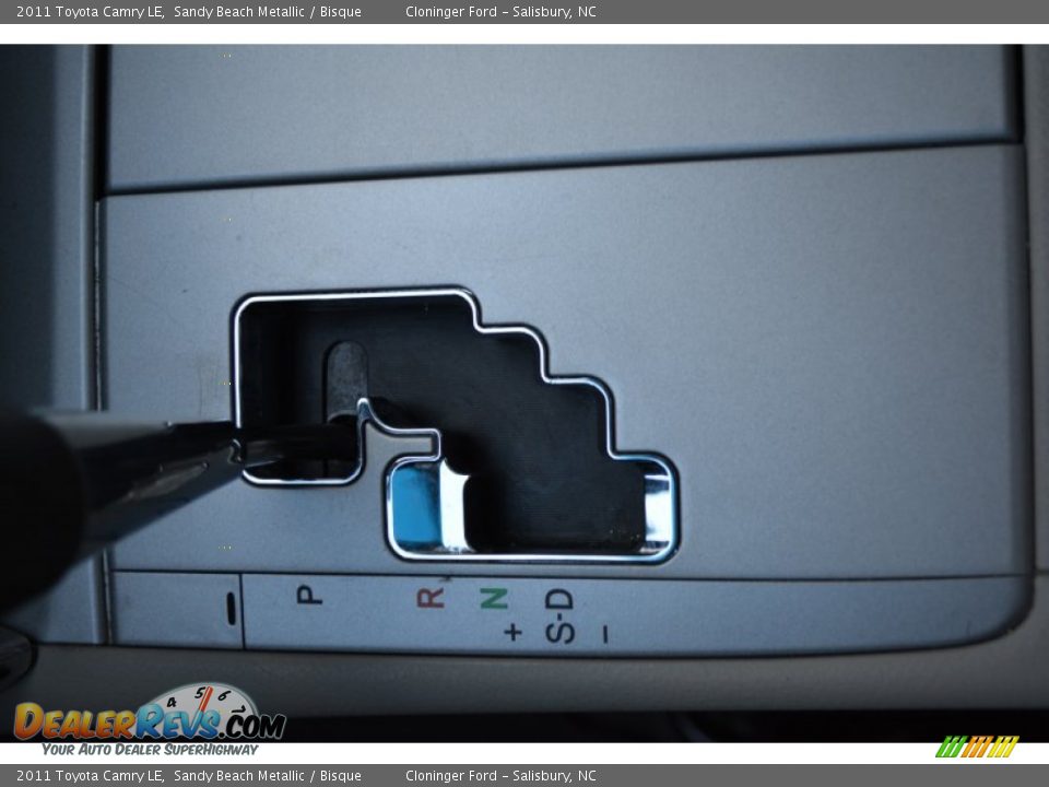 2011 Toyota Camry LE Sandy Beach Metallic / Bisque Photo #21