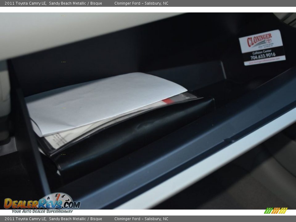 2011 Toyota Camry LE Sandy Beach Metallic / Bisque Photo #26