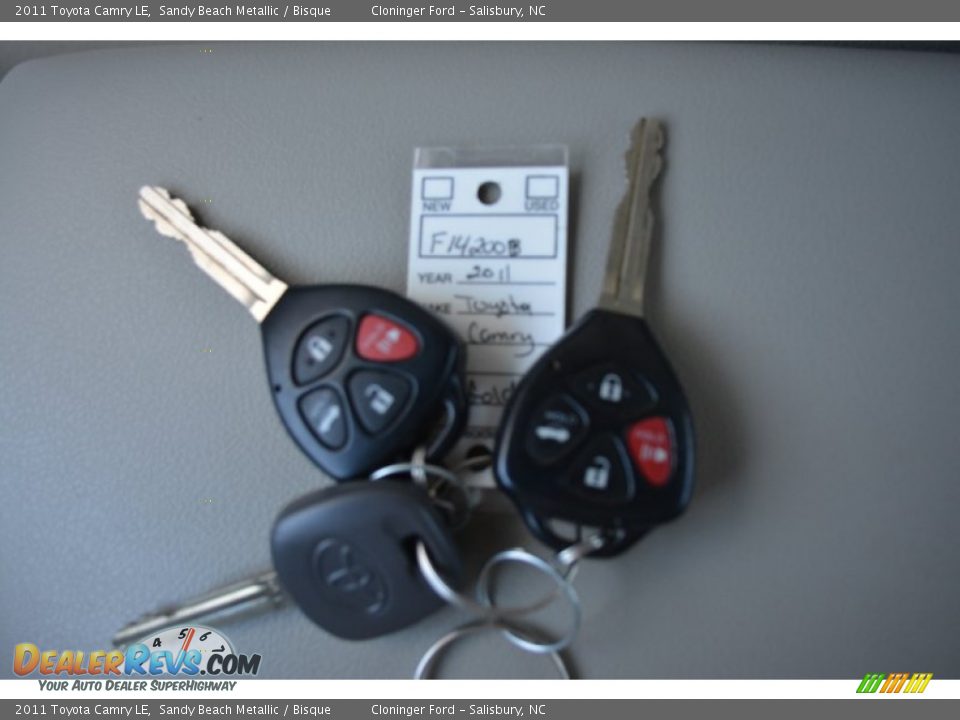 2011 Toyota Camry LE Sandy Beach Metallic / Bisque Photo #27