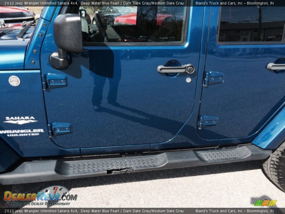 2010 Jeep Wrangler Unlimited Sahara 4x4 Deep Water Blue Pearl / Dark Slate Gray/Medium Slate Gray Photo #17