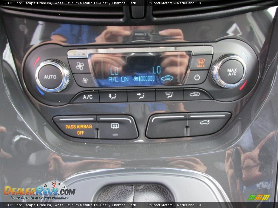 Controls of 2015 Ford Escape Titanium Photo #28