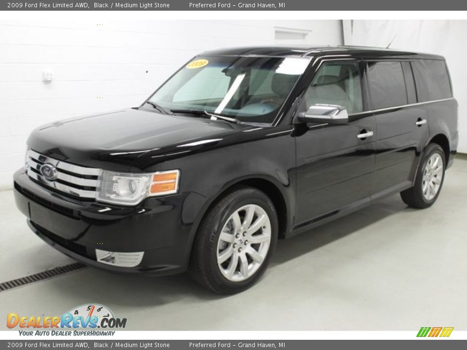 Front 3/4 View of 2009 Ford Flex Limited AWD Photo #5