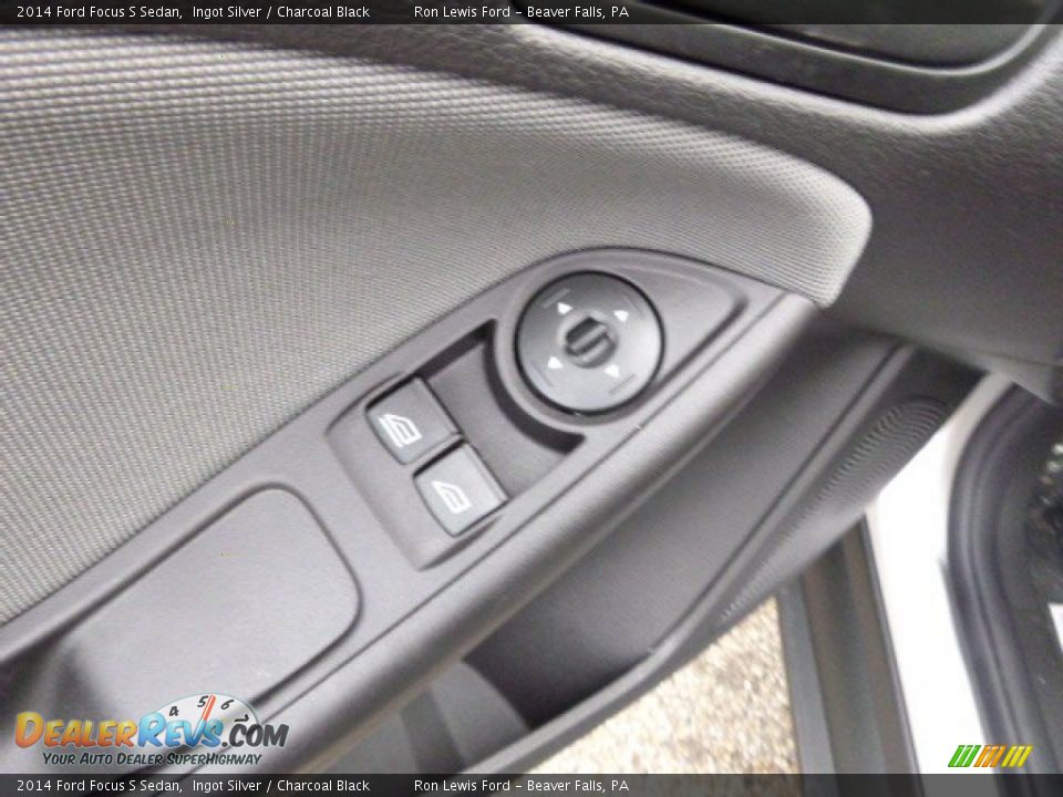 2014 Ford Focus S Sedan Ingot Silver / Charcoal Black Photo #15
