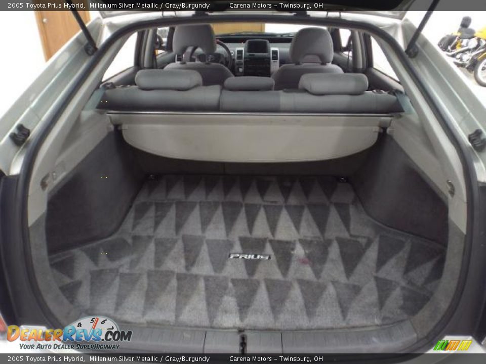 2005 Toyota Prius Hybrid Millenium Silver Metallic / Gray/Burgundy Photo #5
